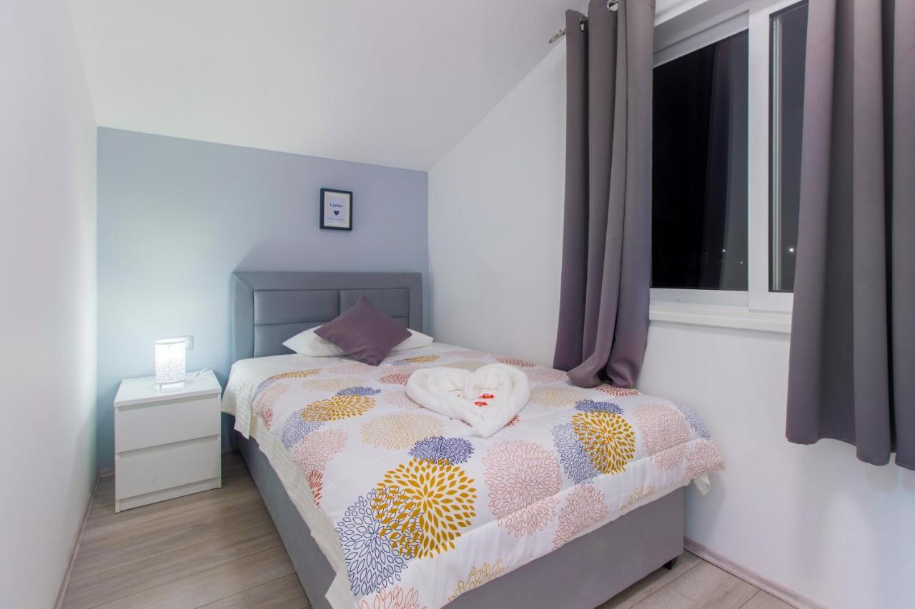 Villa San Dograde Екстериор снимка